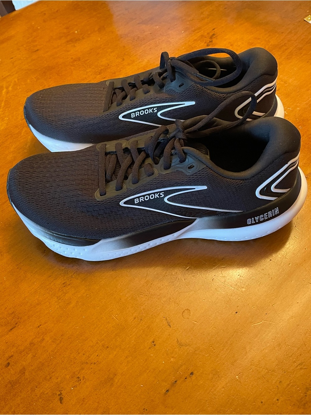 New-Men’s Brooks Black, White & Grey Glycerin 21 Running Sneakers